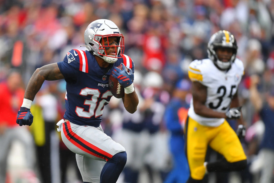 Patriots handle Steelers with relative ease, win 20-3